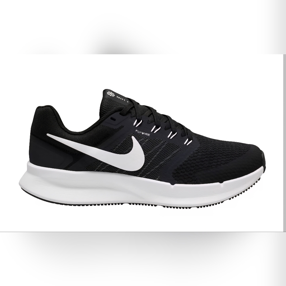 Nike Womens Run Swift 3 Running Shoe, Like New - 7 & 1/2